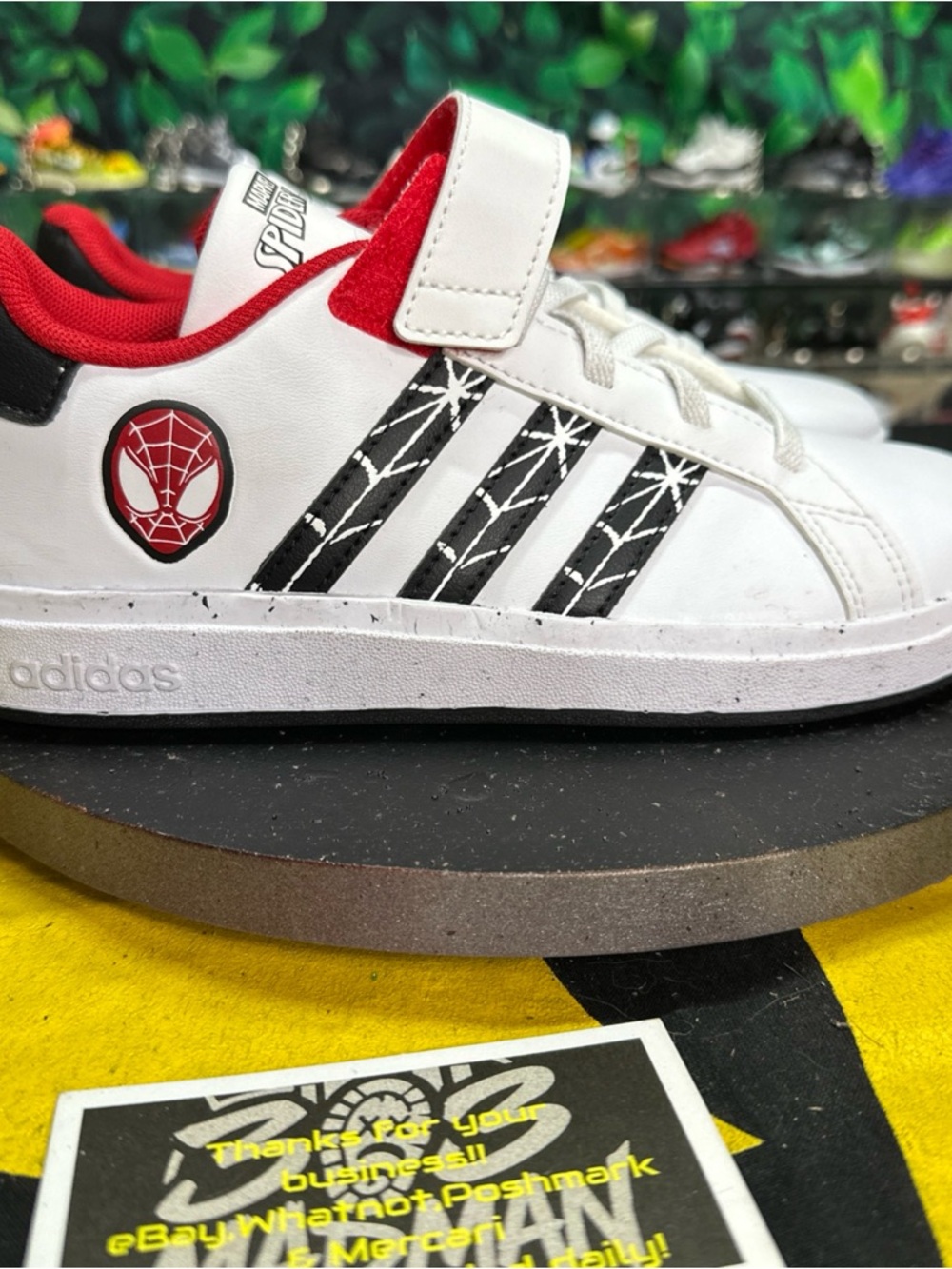 Adidas Grand Court X Marvel Spider-Man Size 2Y - Picture 2 of 7
